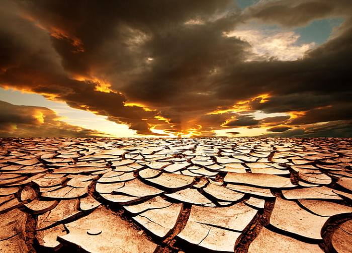 HD wallpaper: dry land, africa, lake, dead, drought, decline, clouds ... Drought conditions US
